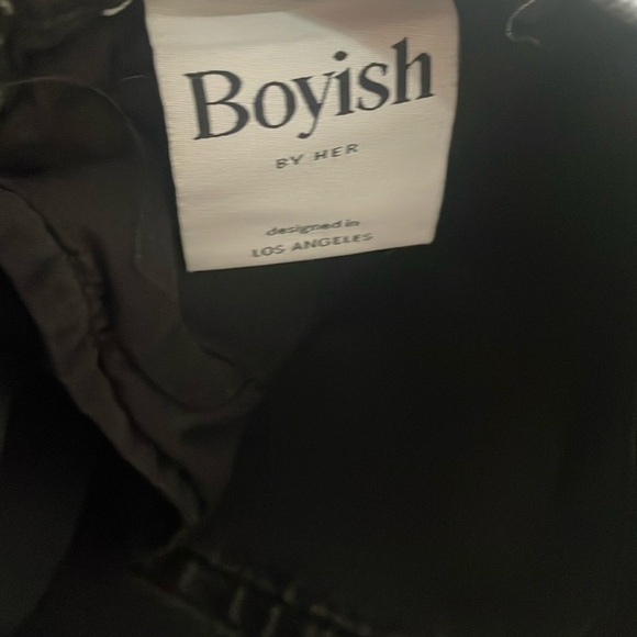 Boyish Black Distressed Jeans with Frayed Hem - Picture 4 of 15